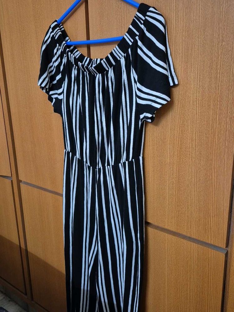 Off-Shoulder Striped Jumpsuit
