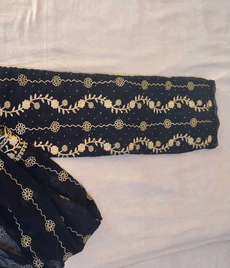 Designer Embroidered Kurta Set