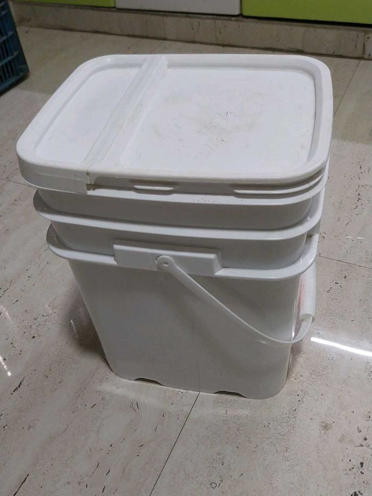 White Stackable Food Storage Containers