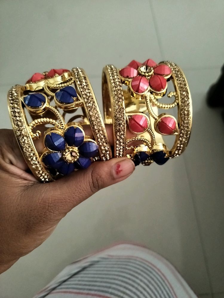 Combo Offer 2 Set Bangles With Free White Band