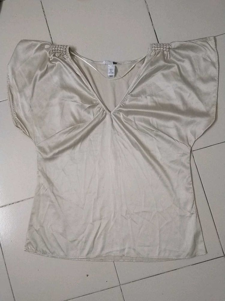 H&amp;M Cream Blouse with Shoulder Detail