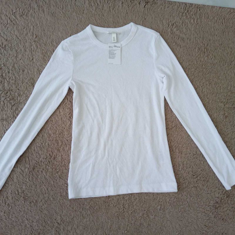 H&amp;M White Long-Sleeve T-Shirt