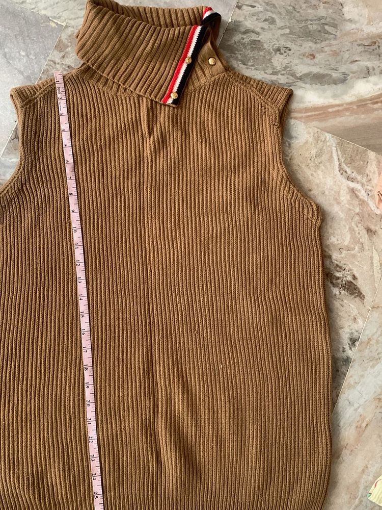 Brown Ribbed Turtleneck Sleeveless Sweater