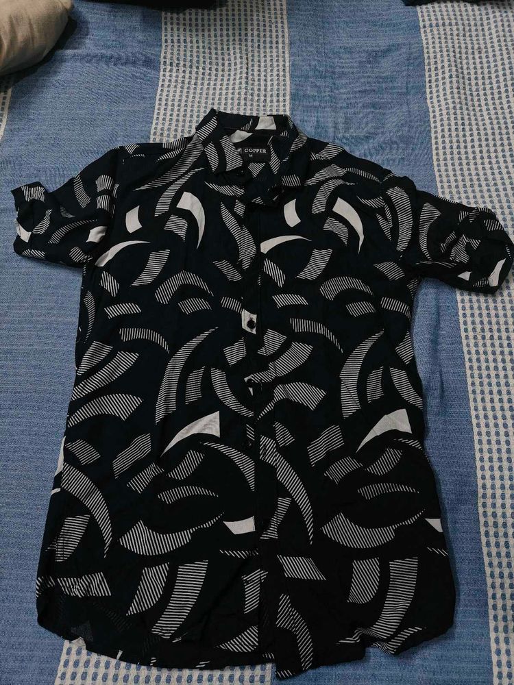 Stylish Men's Black &amp; White Patterned Shirt