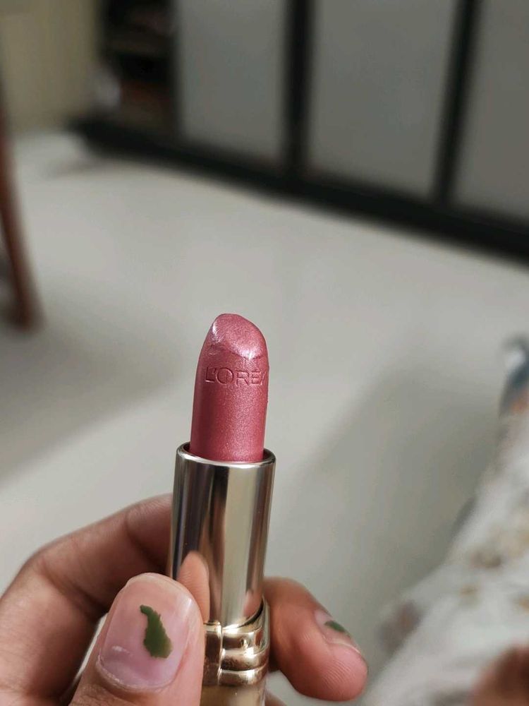 L'Oreal Lipstick - Shimmer Pink