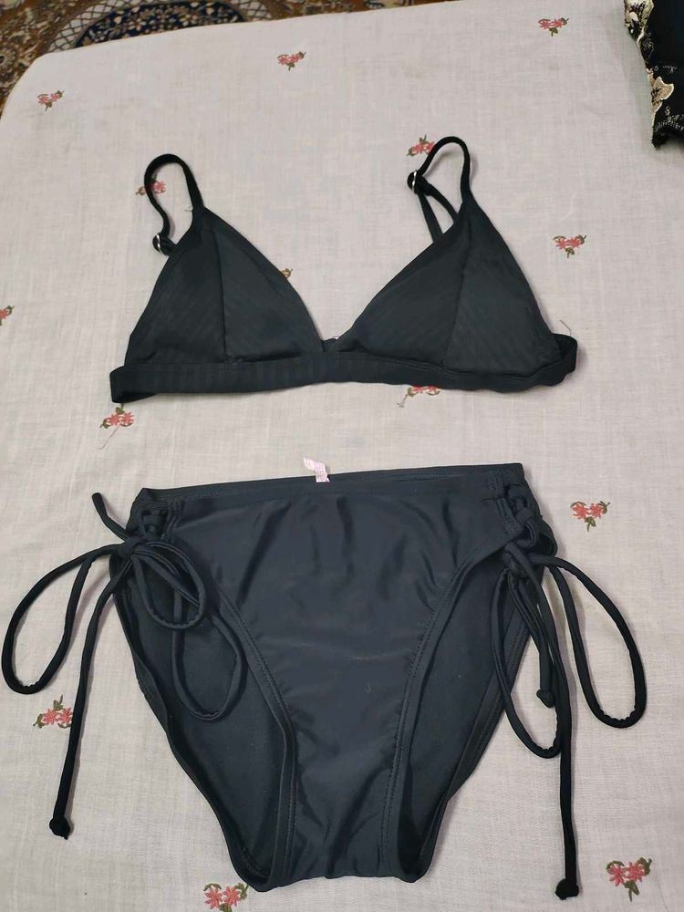 Black Bikini Set