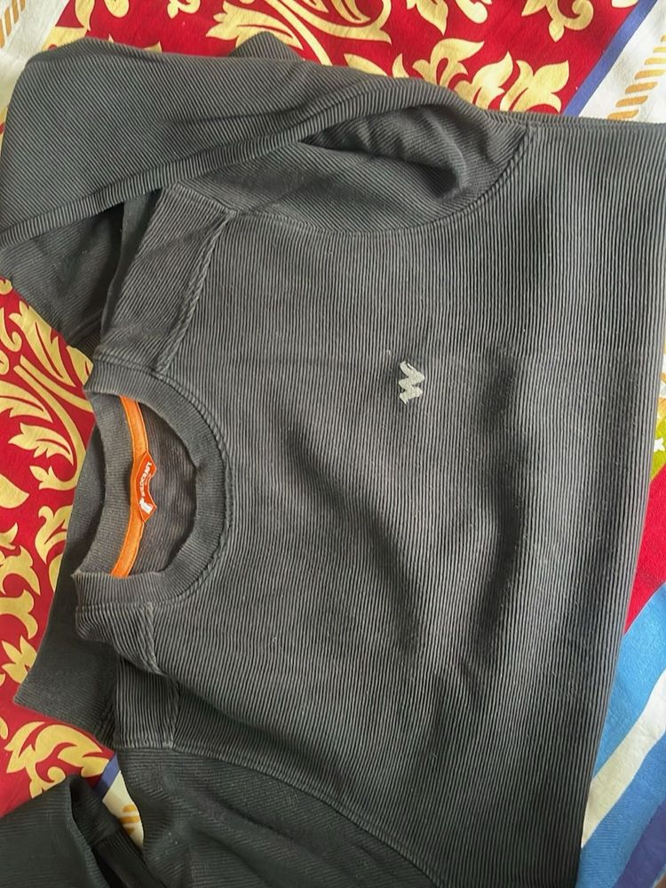 Men's Black Pullover Sweatshirt