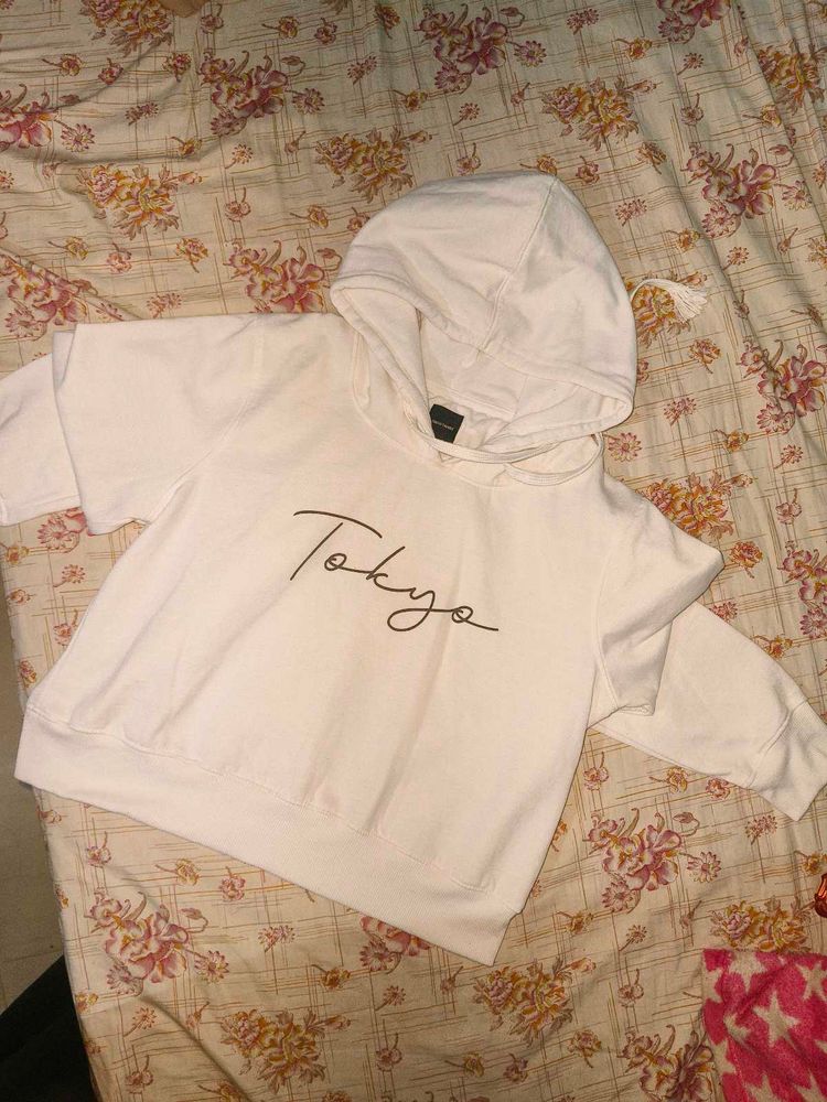 White Tokyo Graphic Hoodie🤍