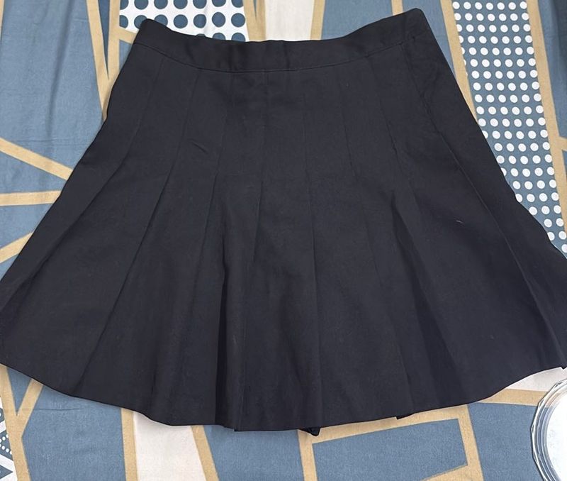 Black Pleated Mini Skirt