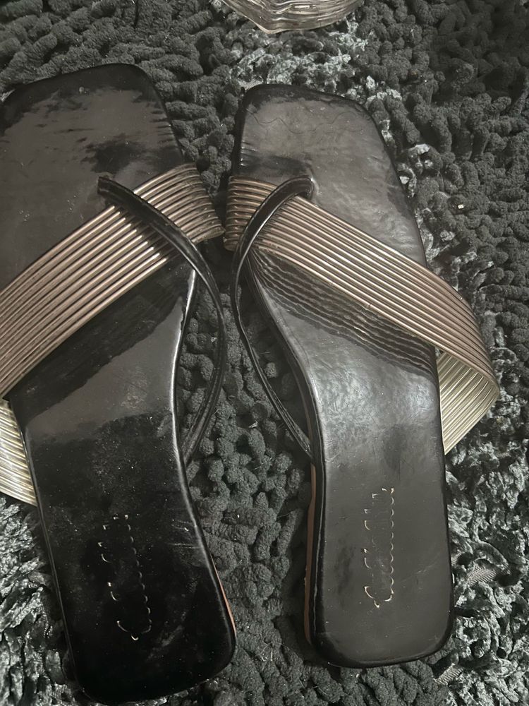 Sleek Black &amp; Silver Flats