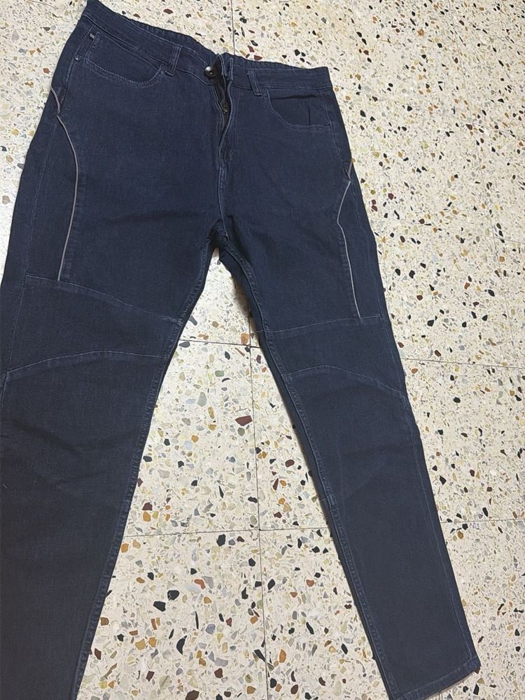 Men's Dark Wash Jeans