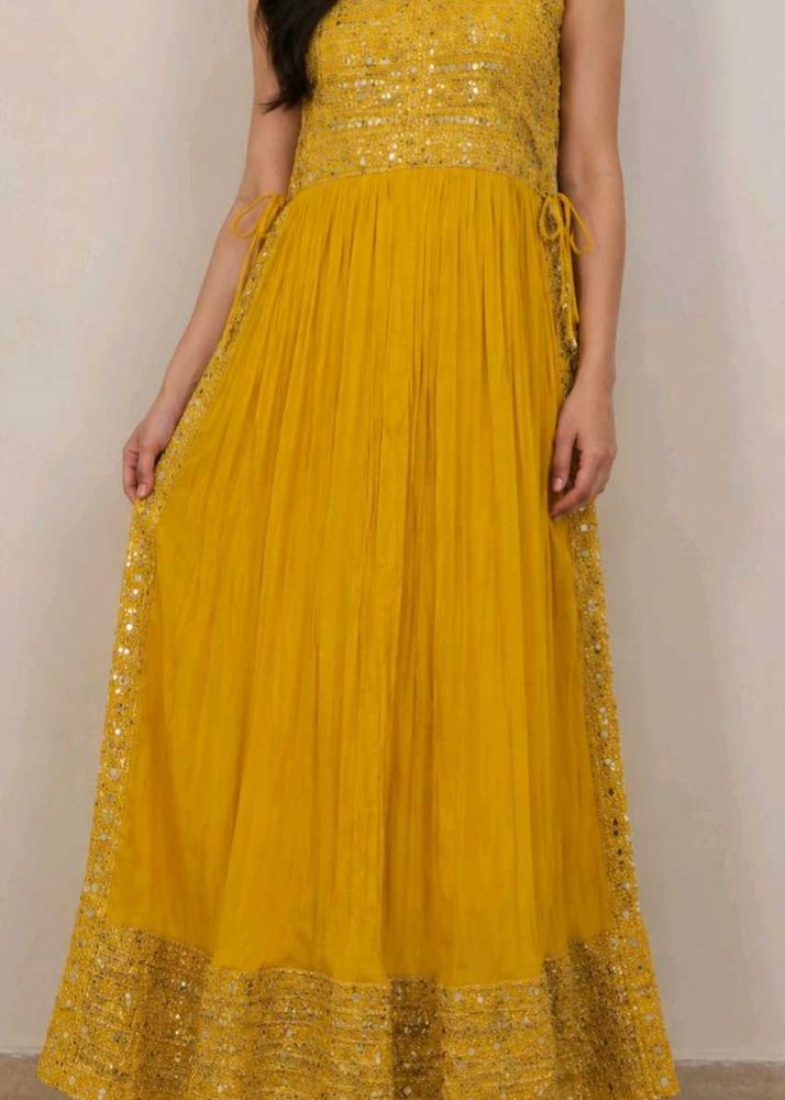 Stunning Yellow Embroidered Naira Cut Suit Set
