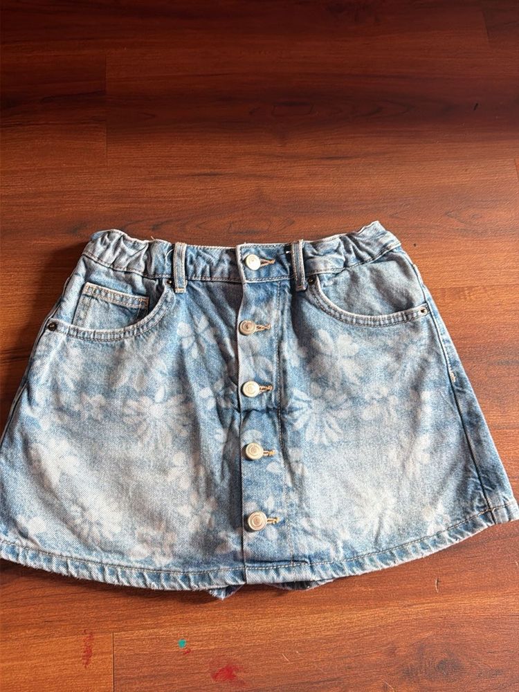 Zara brand 13-14yrs Cute Floral Denim Skirt