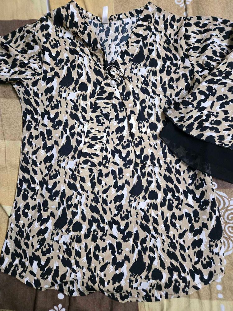 Stylish Leopard Print Kurta