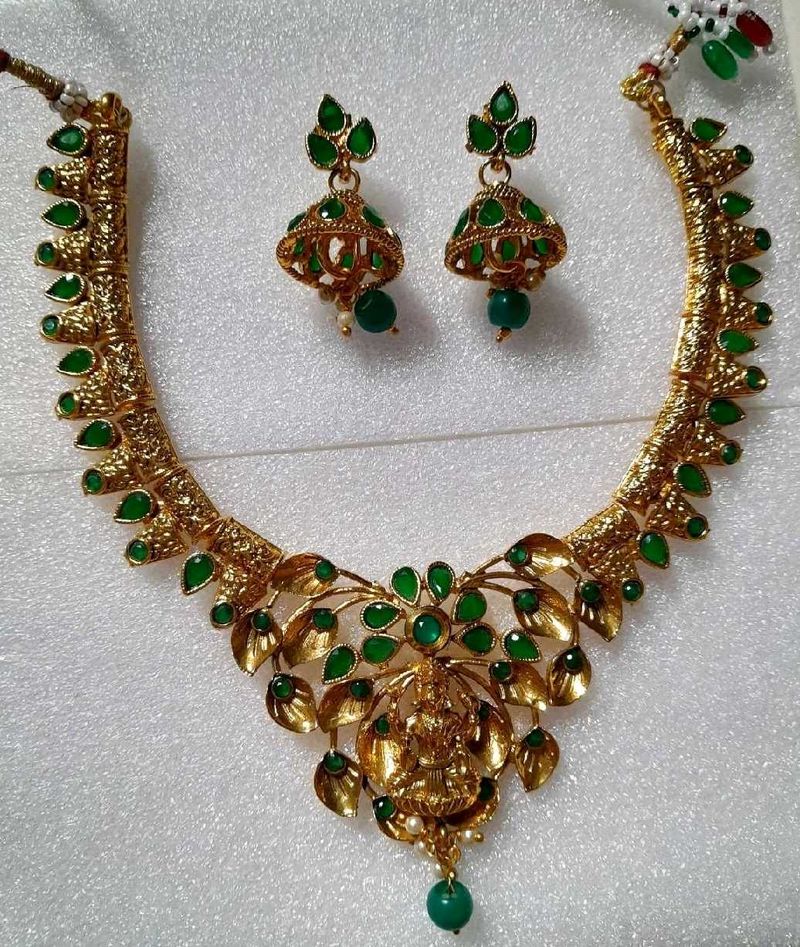 Gold Polish Necklace &amp; Earrings Set