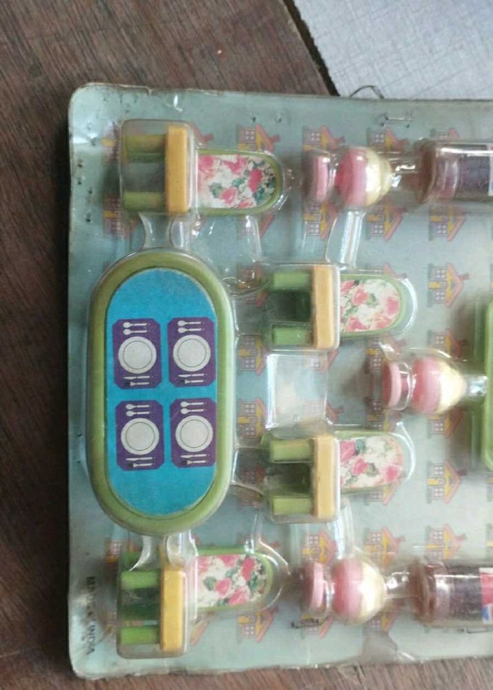 Miniature Dollhouse Kitchen Set