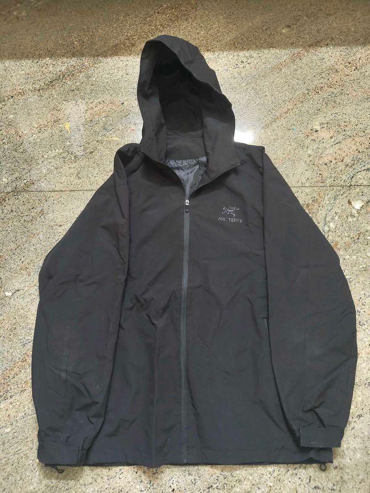 Arc'teryx Black Hooded Jacket (bootleg)