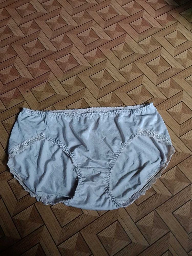 Comfortable Ladies Briefs