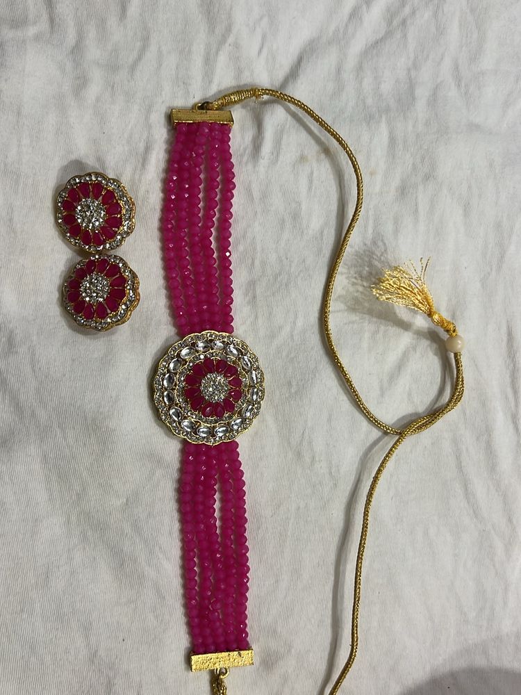 Elegant Kundan Choker Necklace Set