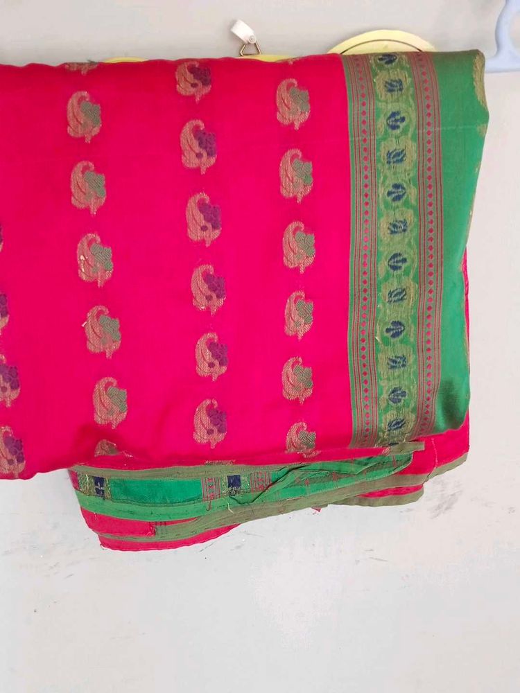 💐Vibrant Pink Saree with Green Border💐