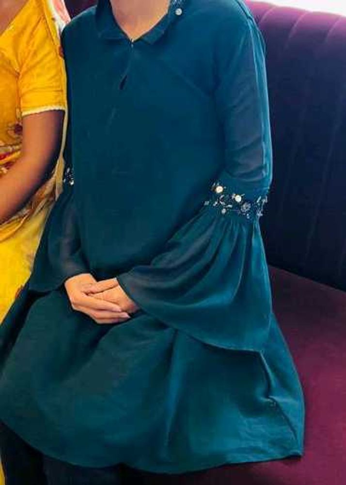 Elegant Green Embellished Kurta