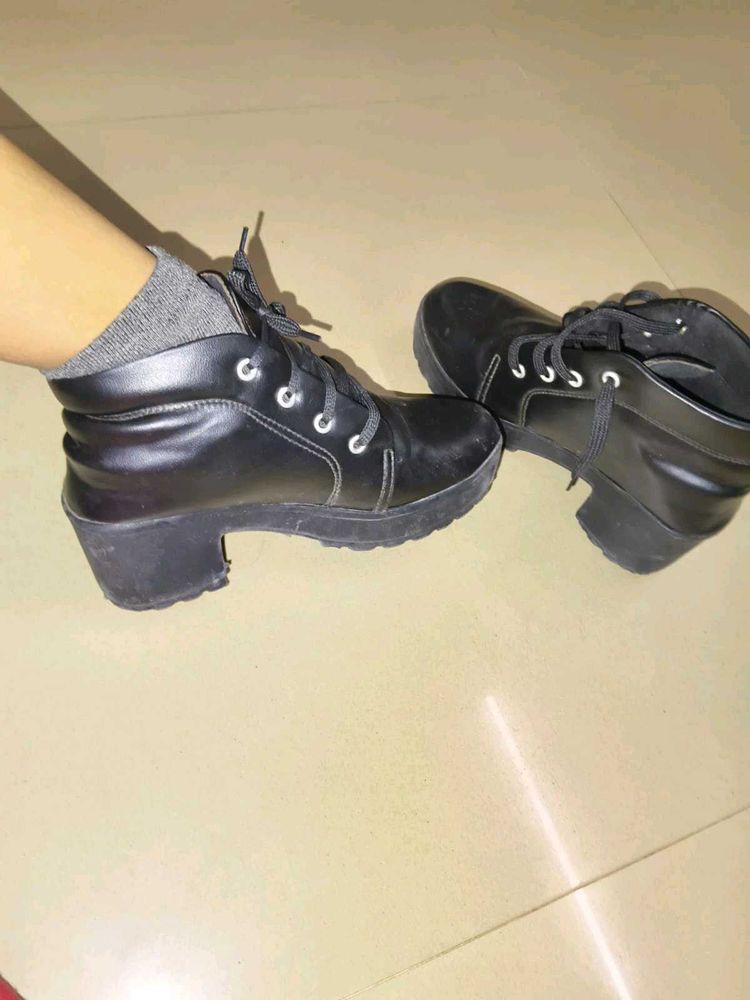 Stylish Black Lace-Up Heeled Boots