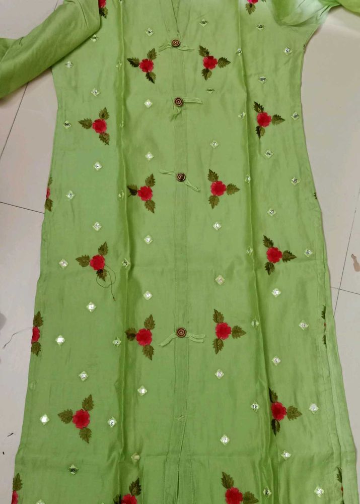 Beautiful Green Embroidered Kurta