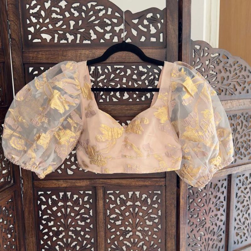 New H&amp;M Festive Blush Floral Puff Sleeve Crop Top