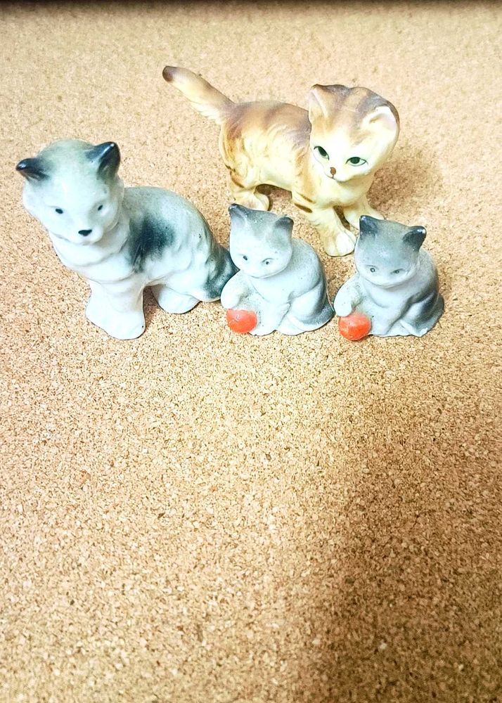 Cat Family Vintage Porcelain