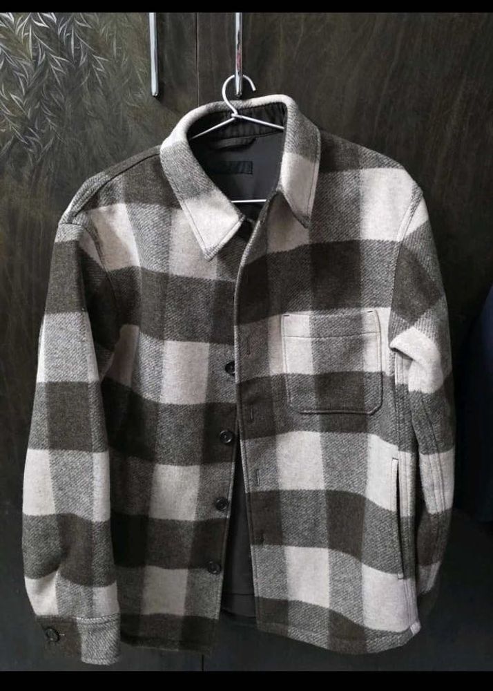 Uni qlo Jacket
