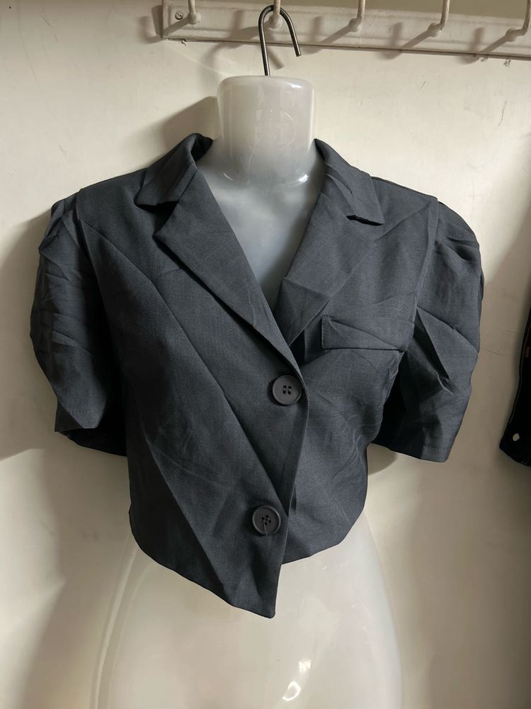 Stylish Cropped Blazer