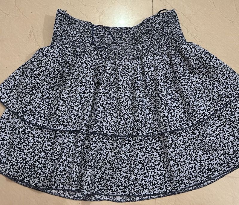ZUDIO Tiered Floral Mini Skirt