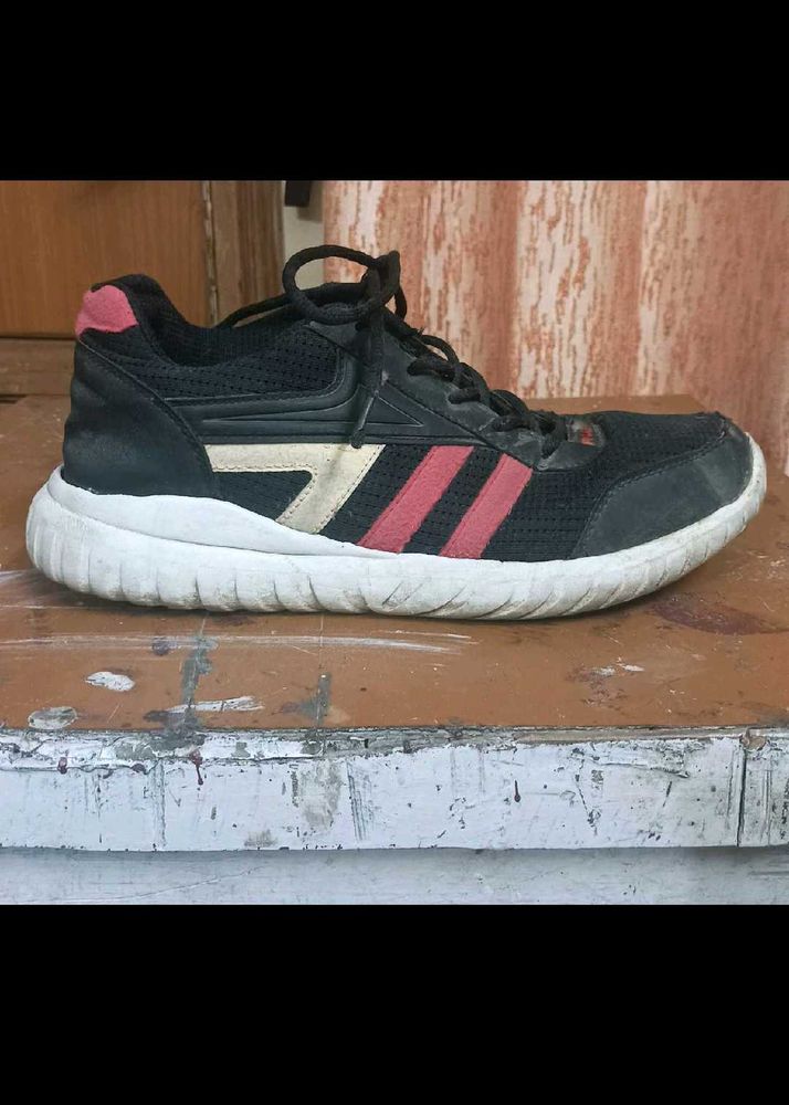 Men's Black Running Shoes