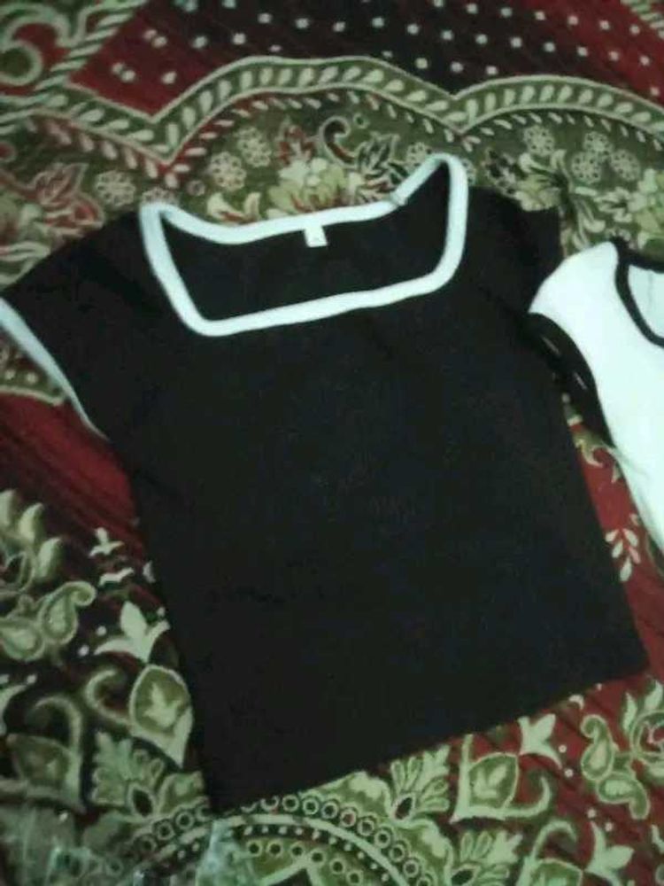 Black Contrast Trim Crop Top