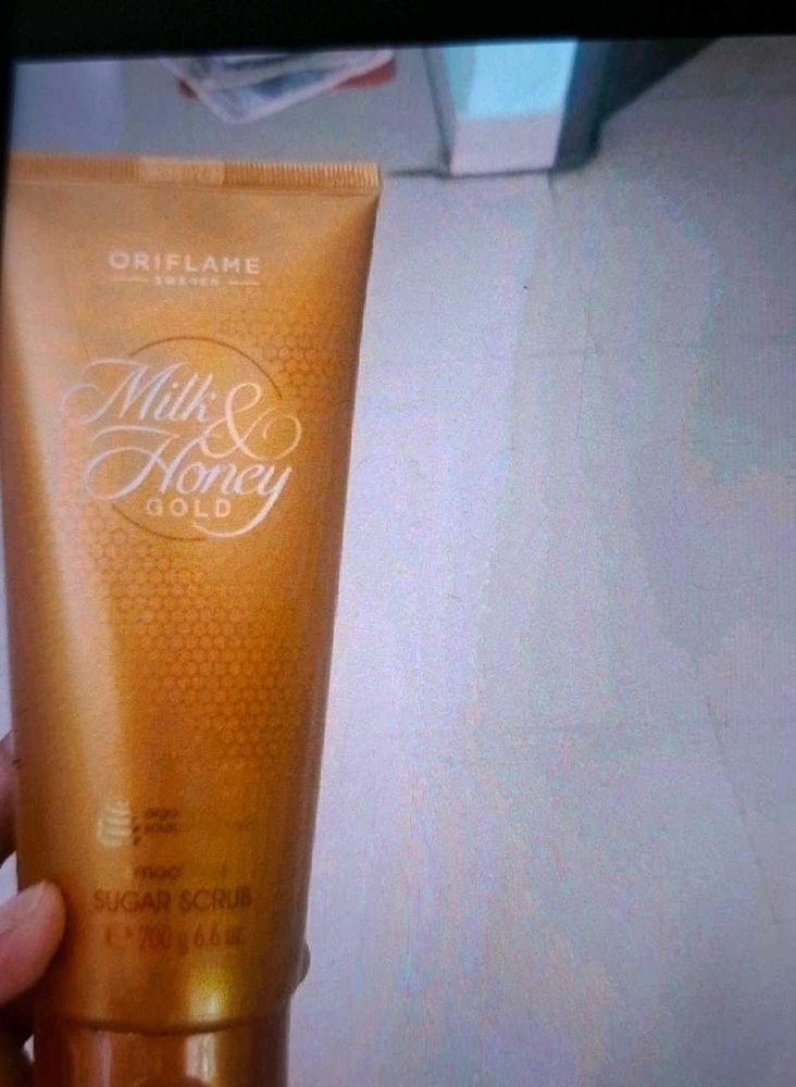 Milk And Honey Scrub