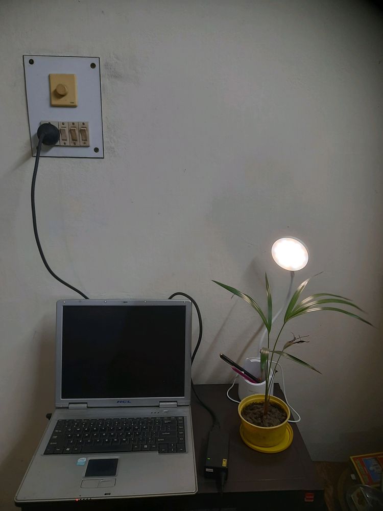 HCL Laptop