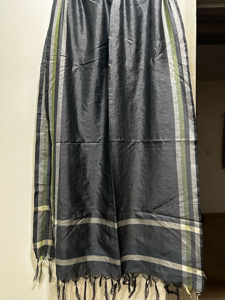 Elegant Grey Striped Dupatta