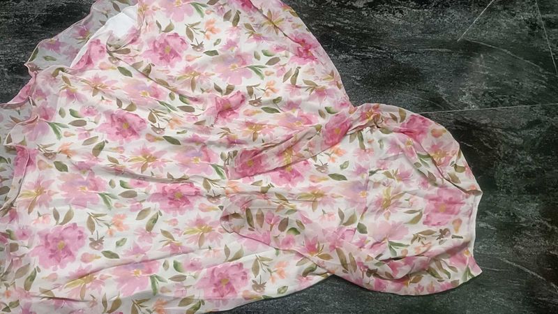 Beautiful Floral Print Saree
