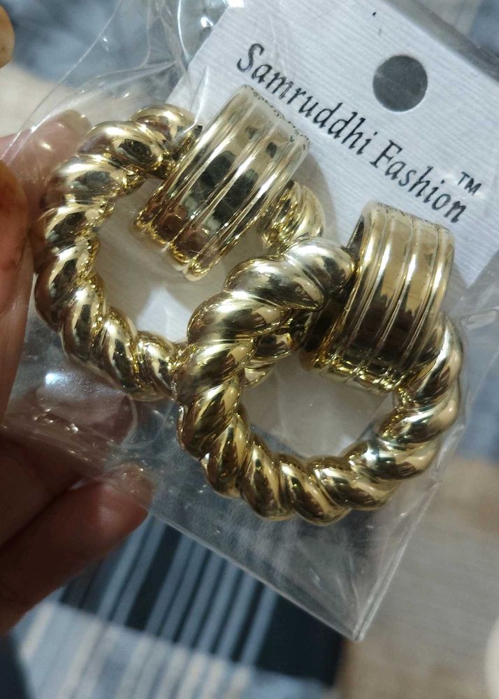 Chunky Gold Tone Hoop Earrings