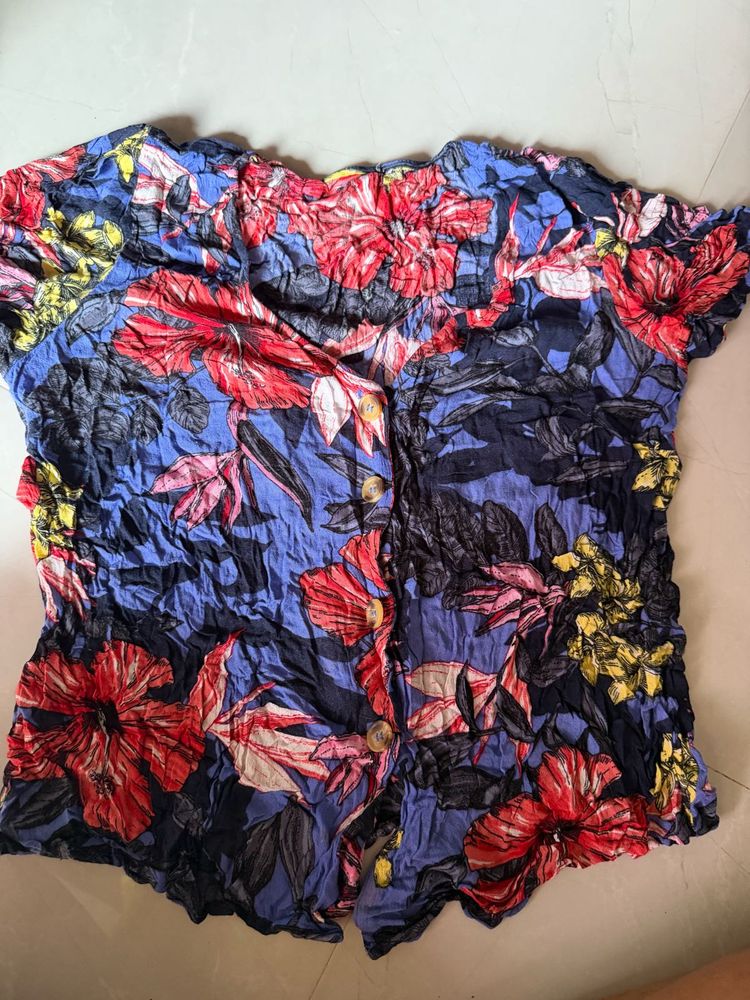 Vibrant Floral stretchable Print Button-Up Top