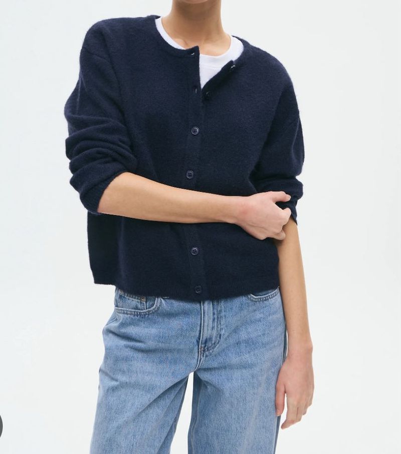 Cozy dark green Button-Up Cardigan