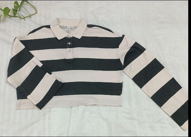 H&amp;M Crop Top