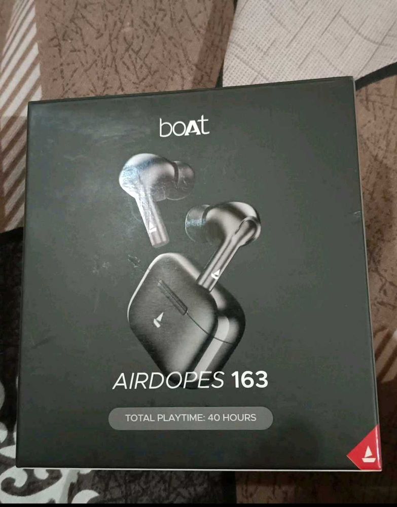 Boat Airdopes 163