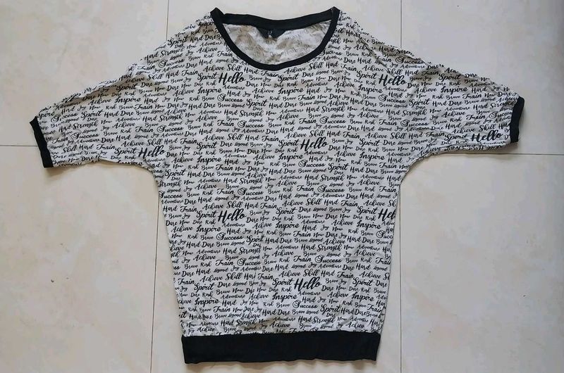 Black and white Boxy T-shirt
