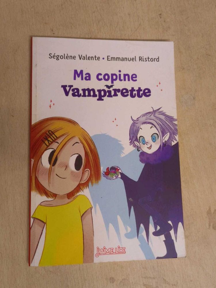 Ma copine Vampiette Book