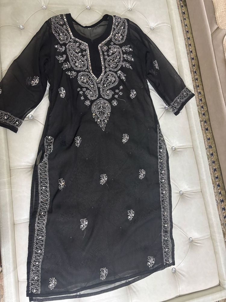Black Embroidered Kurta