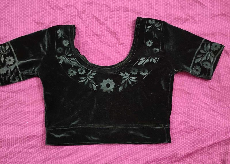 black Strechable blouse