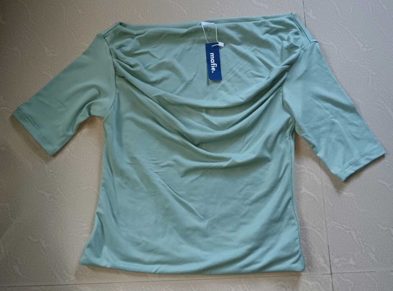🇰🇷Fitted Light Green Ruched Off-Shoulder Top