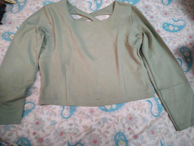 Cropped Long Sleeve Top