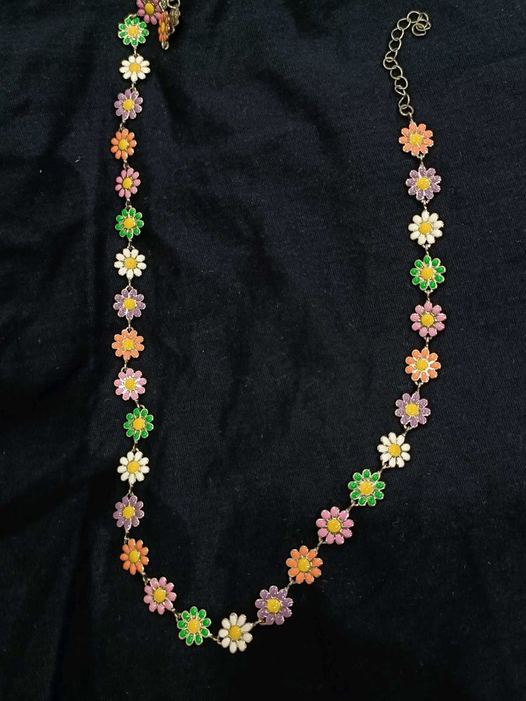Daisy Flower Chain Necklace
